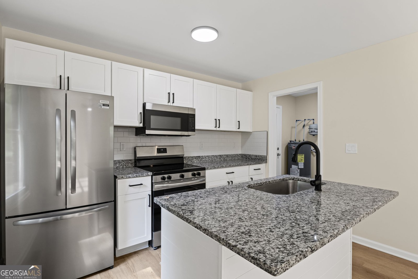 805 9th Street Griffin - 3