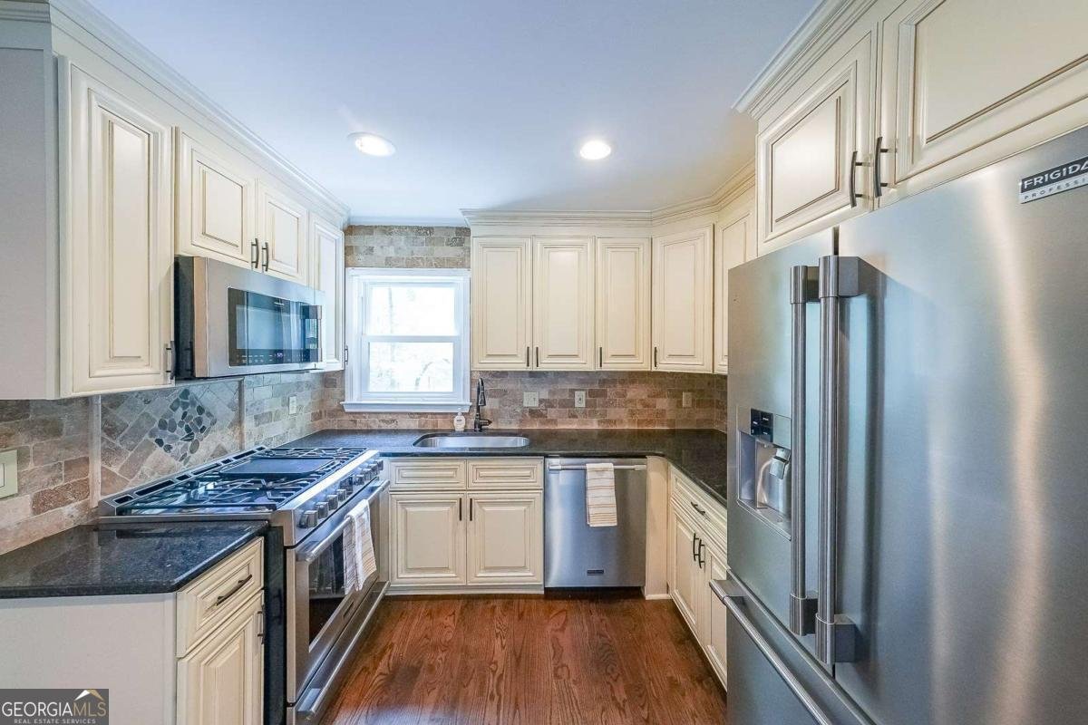 9805 Buice Road Alpharetta - 14