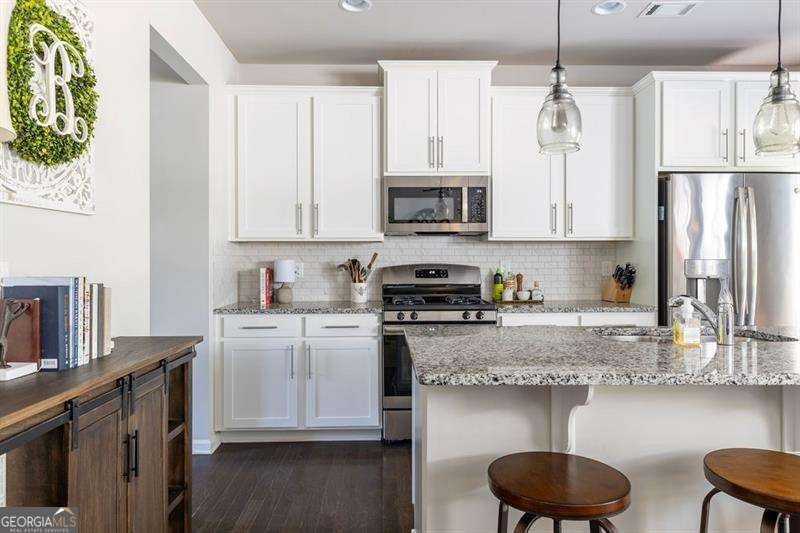 2099 Lakeview Bend Way Buford - 13
