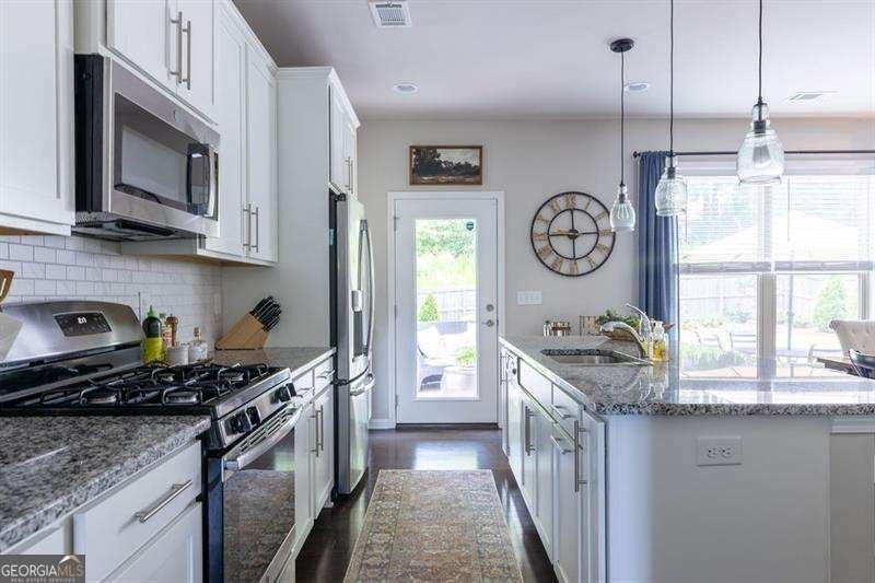 2099 Lakeview Bend Way Buford - 16