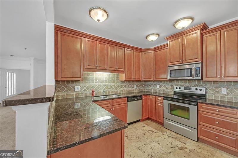 2865 LENOX Road Atlanta - 17