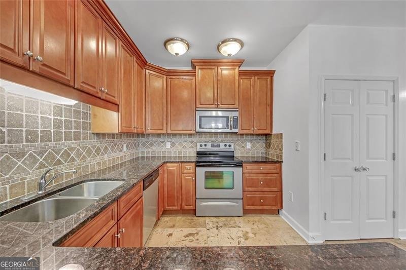 2865 LENOX Road Atlanta - 19