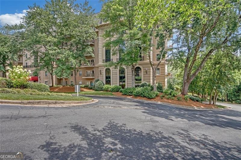 2865 LENOX Road Atlanta - 40