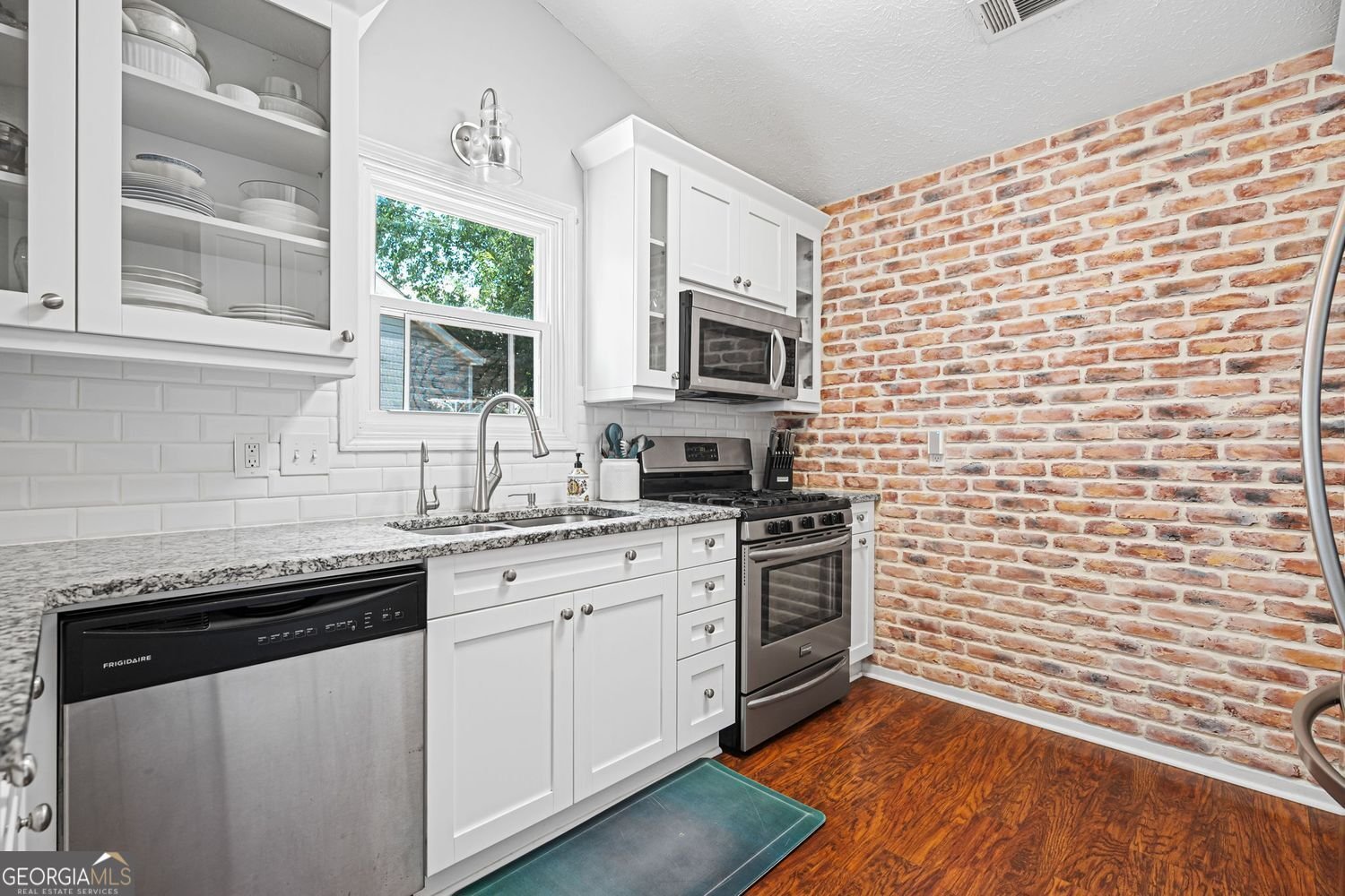 1602 Buckingham Place Place Woodstock - 3