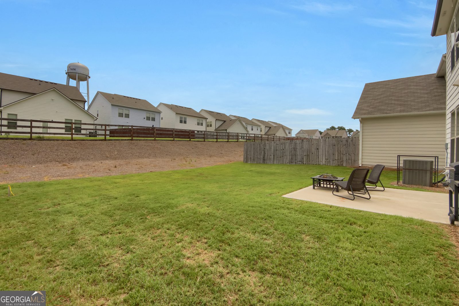 2820 Aralynn Way College Park - 24