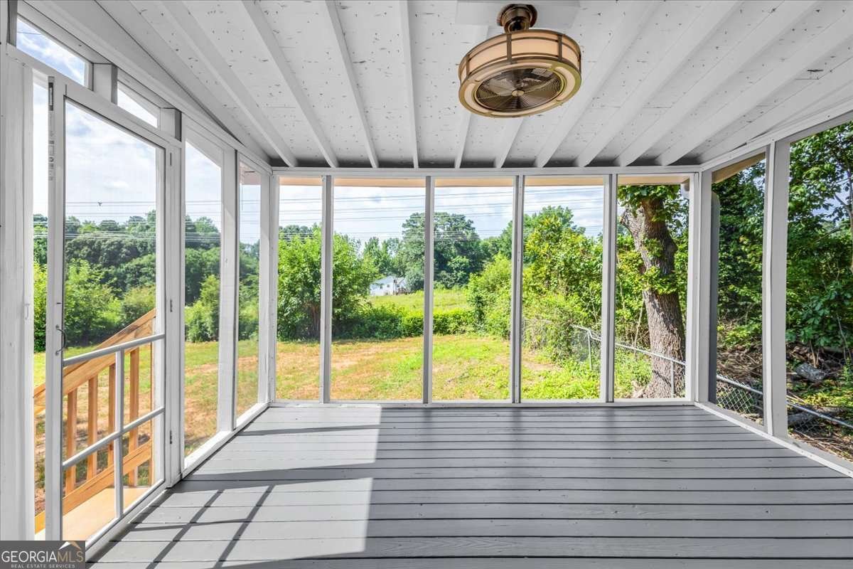 6607 Forestdale Lane Douglasville - 23