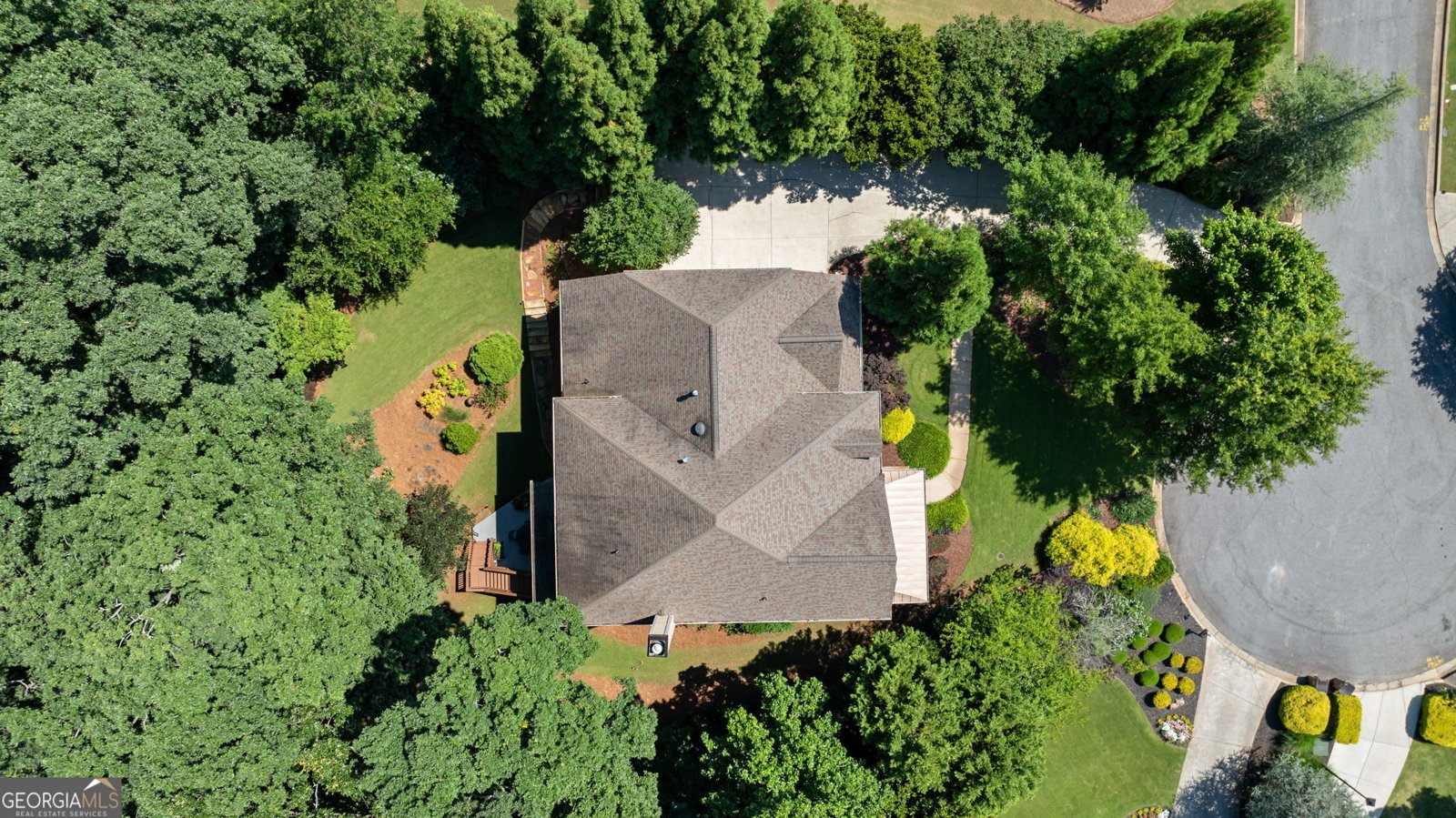 3920 Thorntree Court Cumming - 74