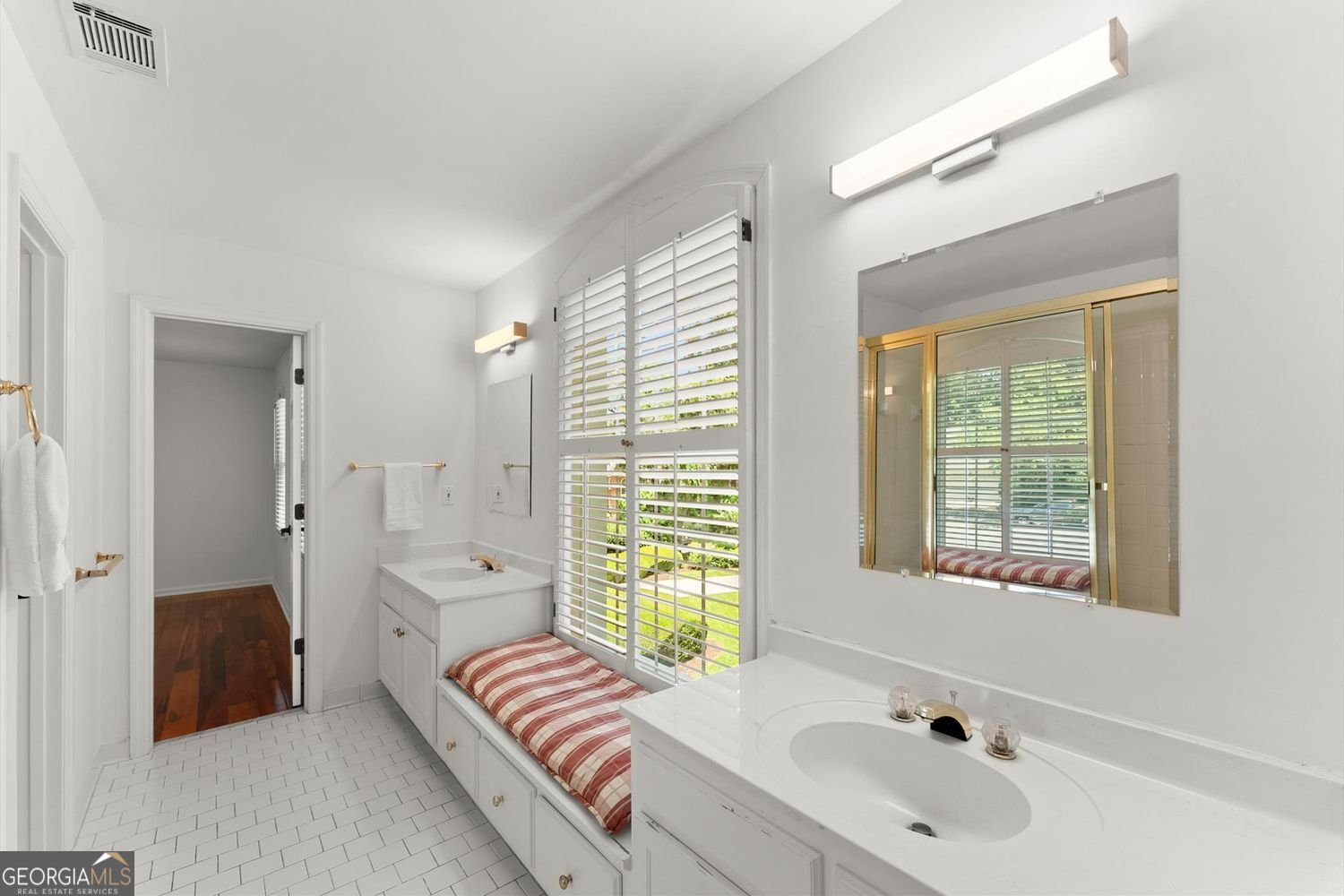 15 Vickwood Court NE Marietta - 31