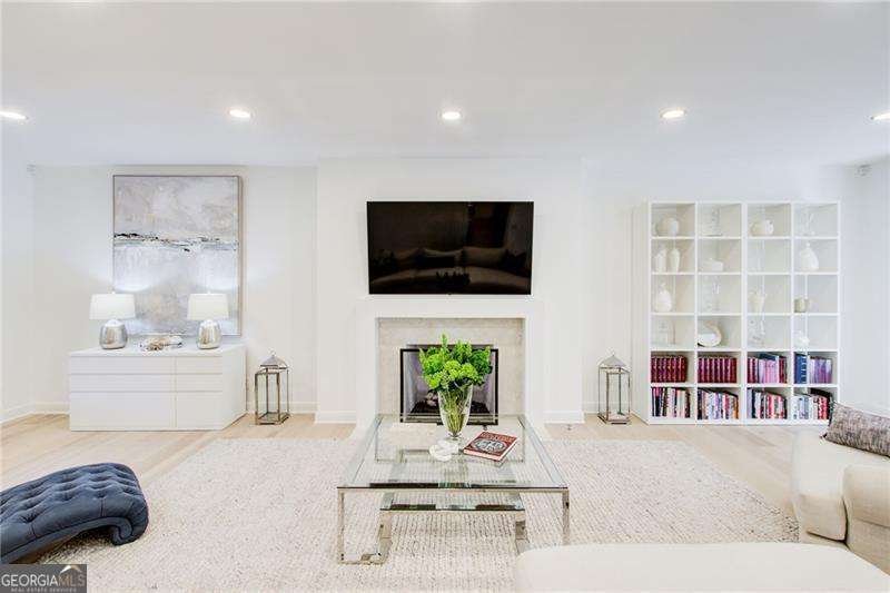 6090 River Chase Circle Atlanta - 28