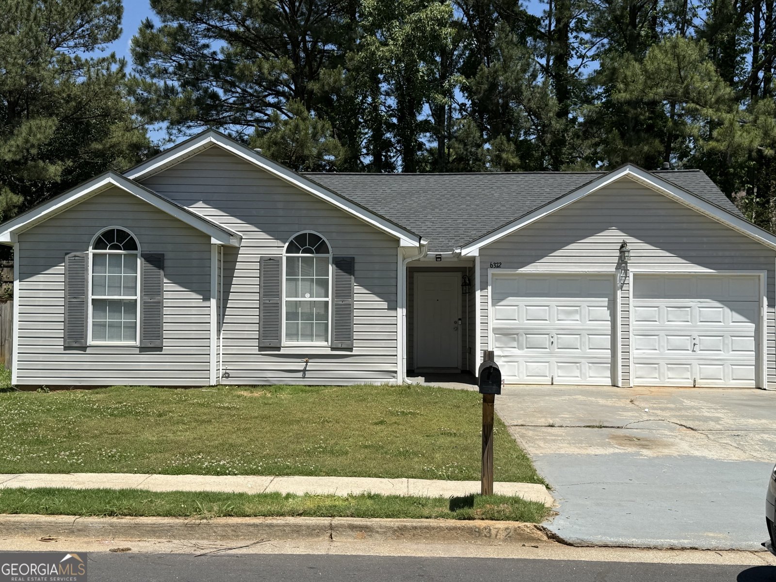 6372 Stonebridge Creek Lane Lithonia - 1