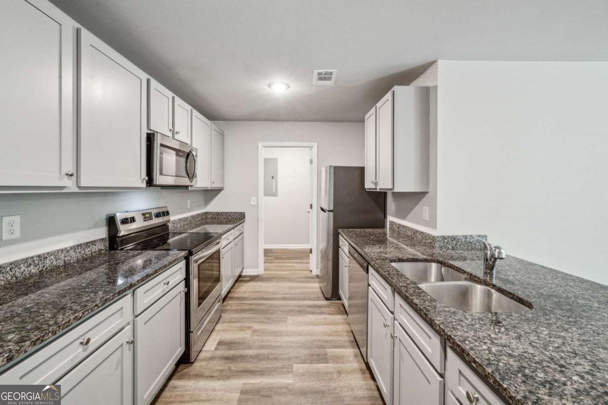 122 Lexington Avenue Griffin - 4