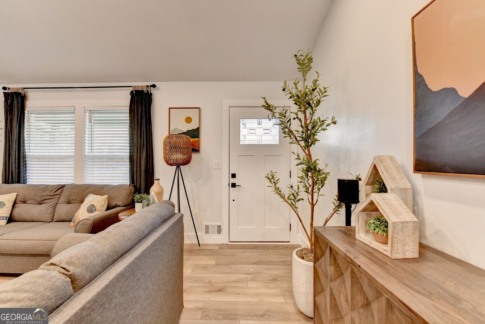 5441 Main Street Flowery Branch - 10