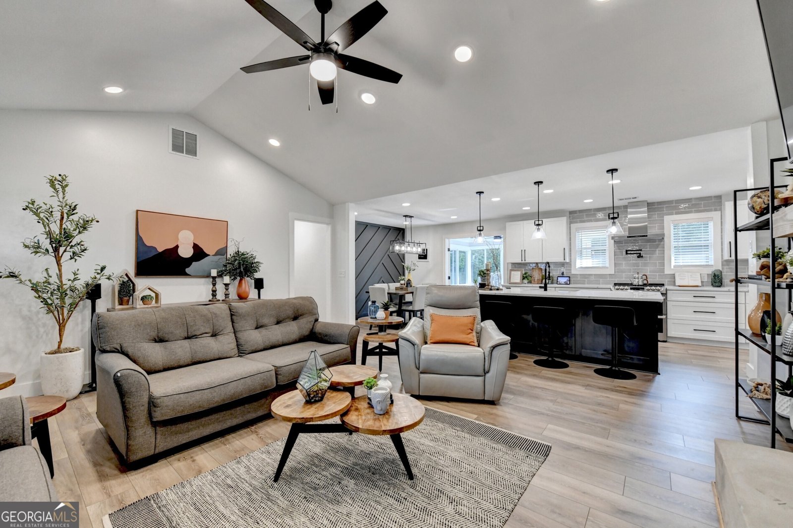 5441 Main Street Flowery Branch - 17
