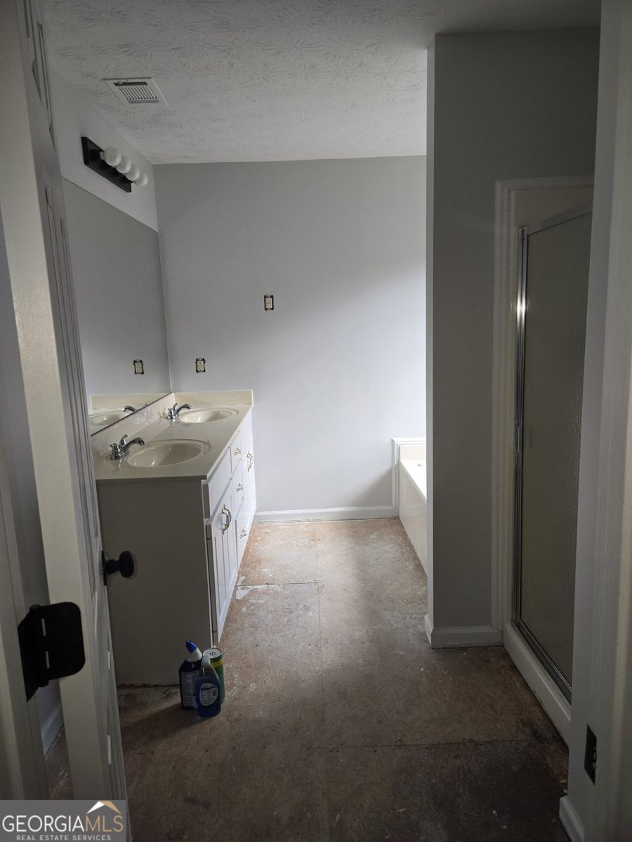 1090 Chapel Hill Drive Lawrenceville - 30