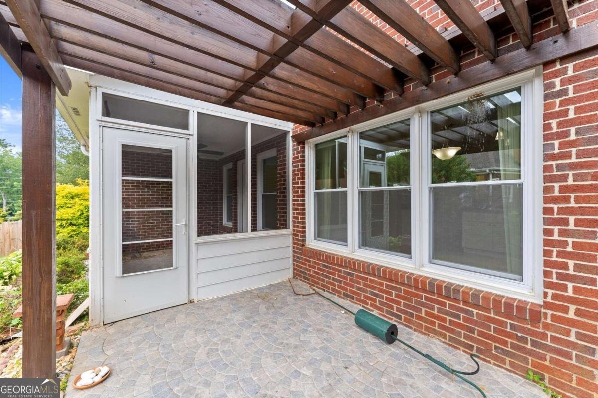 2323 Blackberry Court Snellville - 16