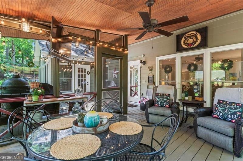 4686 BUCKSKIN Trail Lilburn - 2