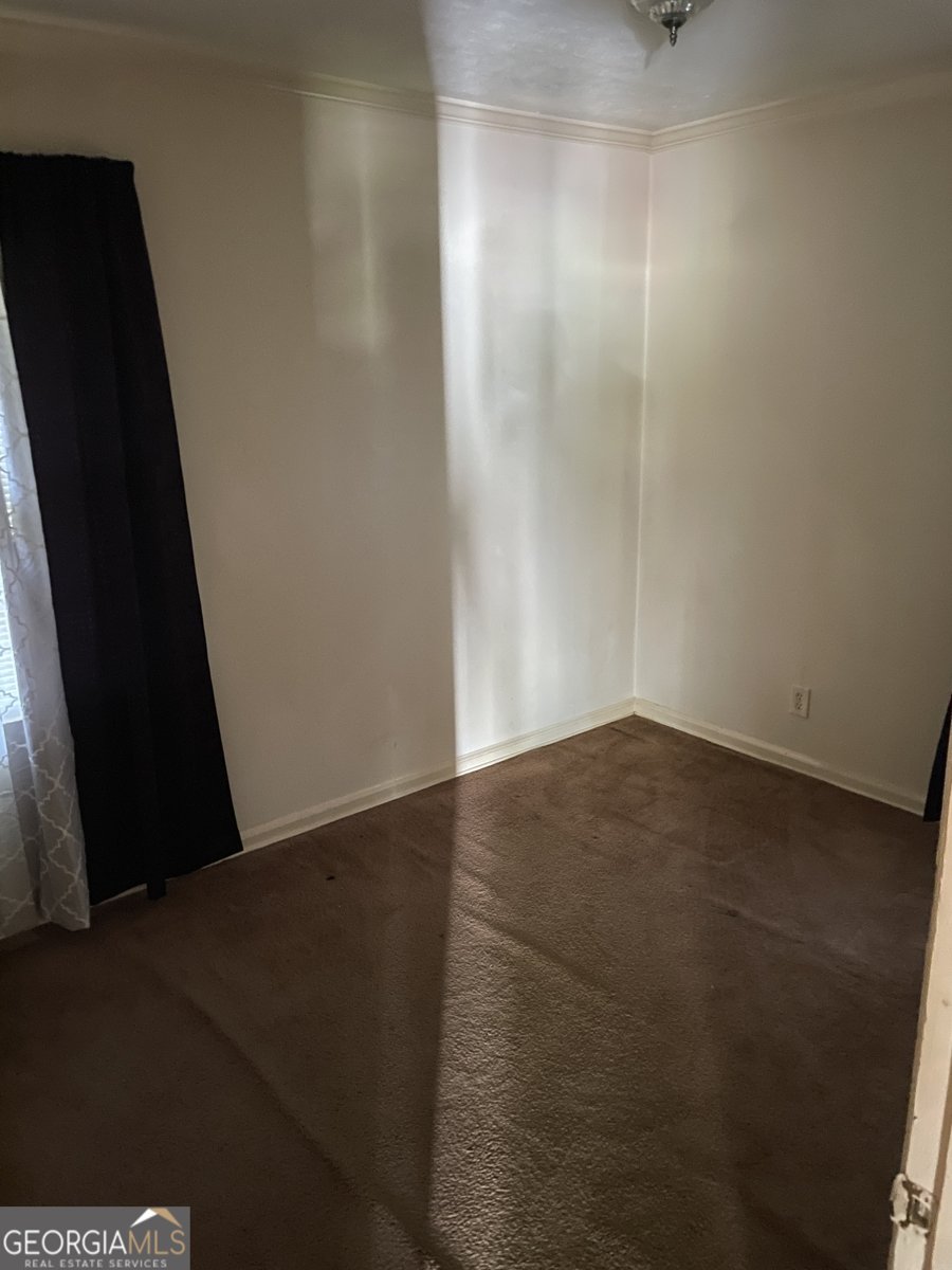 221 James Street Winder - 12