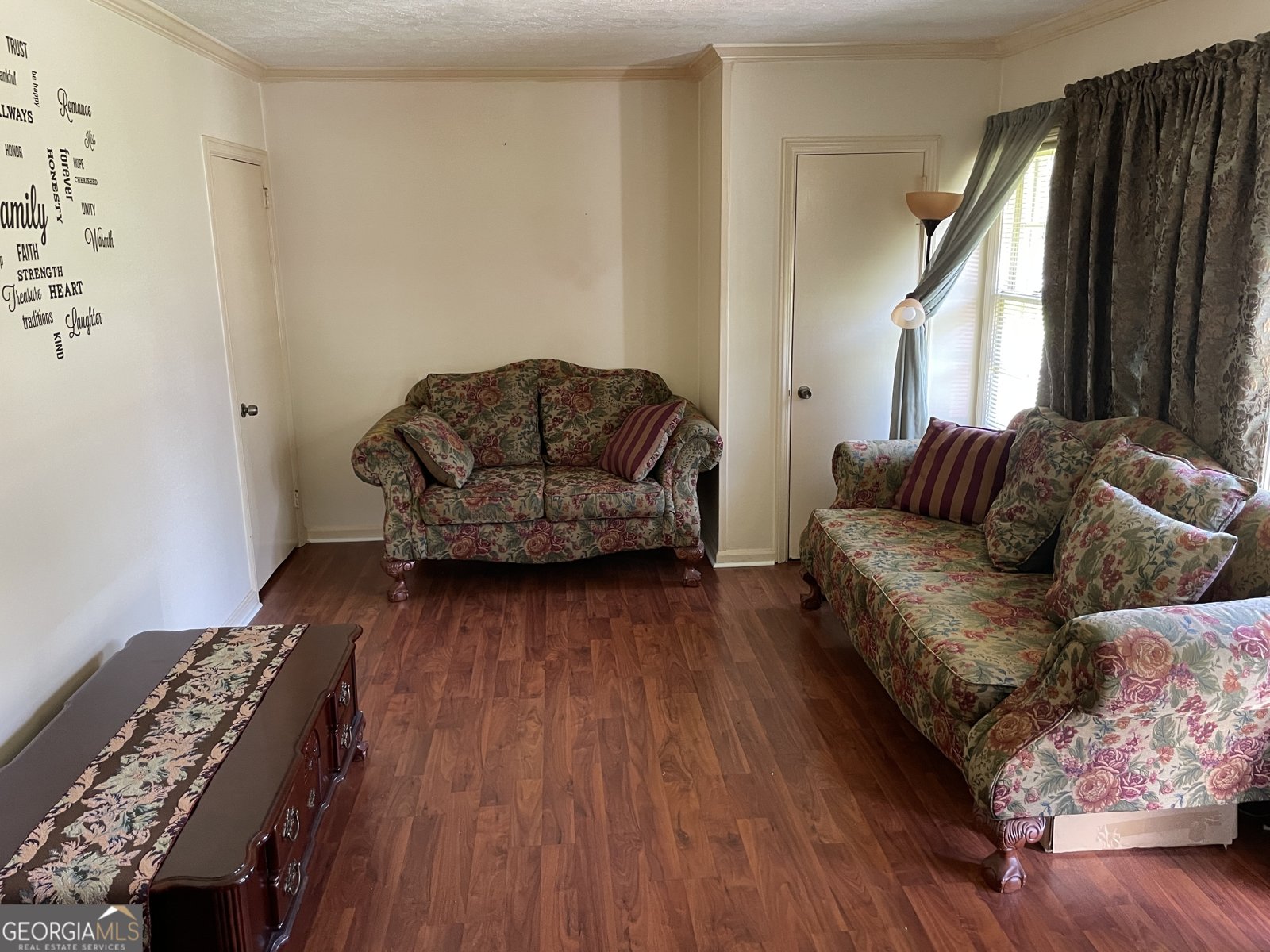 221 James Street Winder - 3
