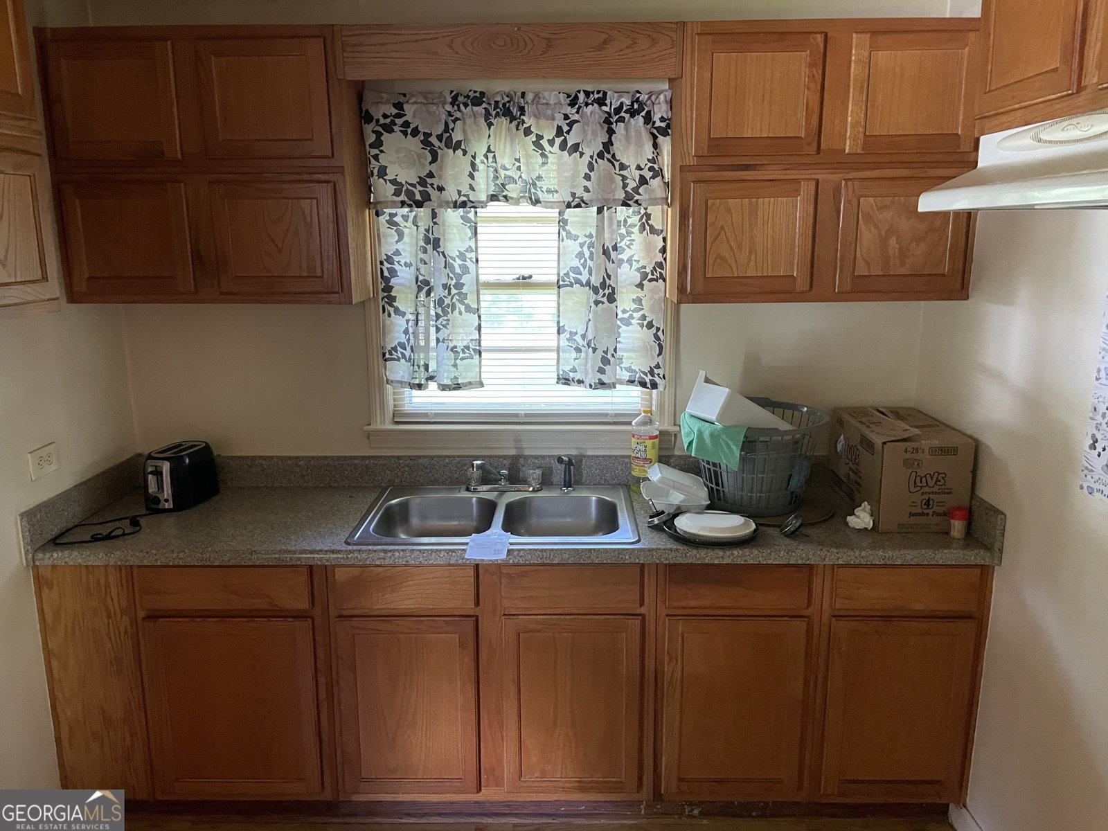 221 James Street Winder - 4