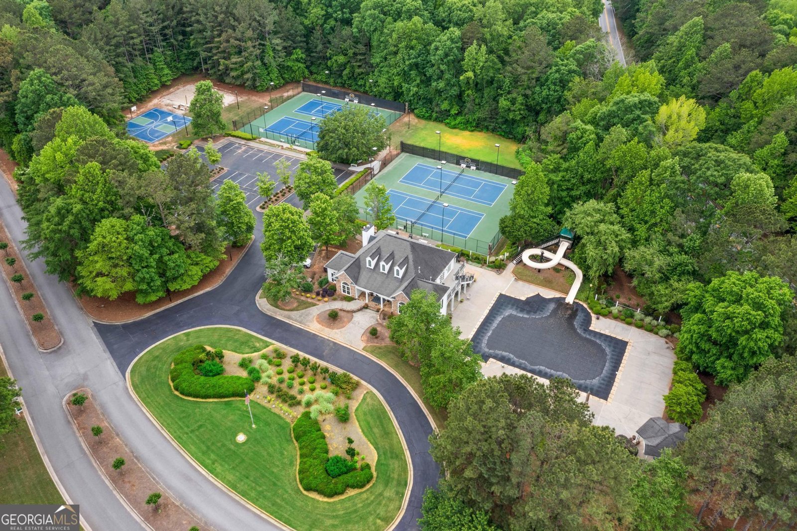 495 Stonehaven Drive Fayetteville - 72