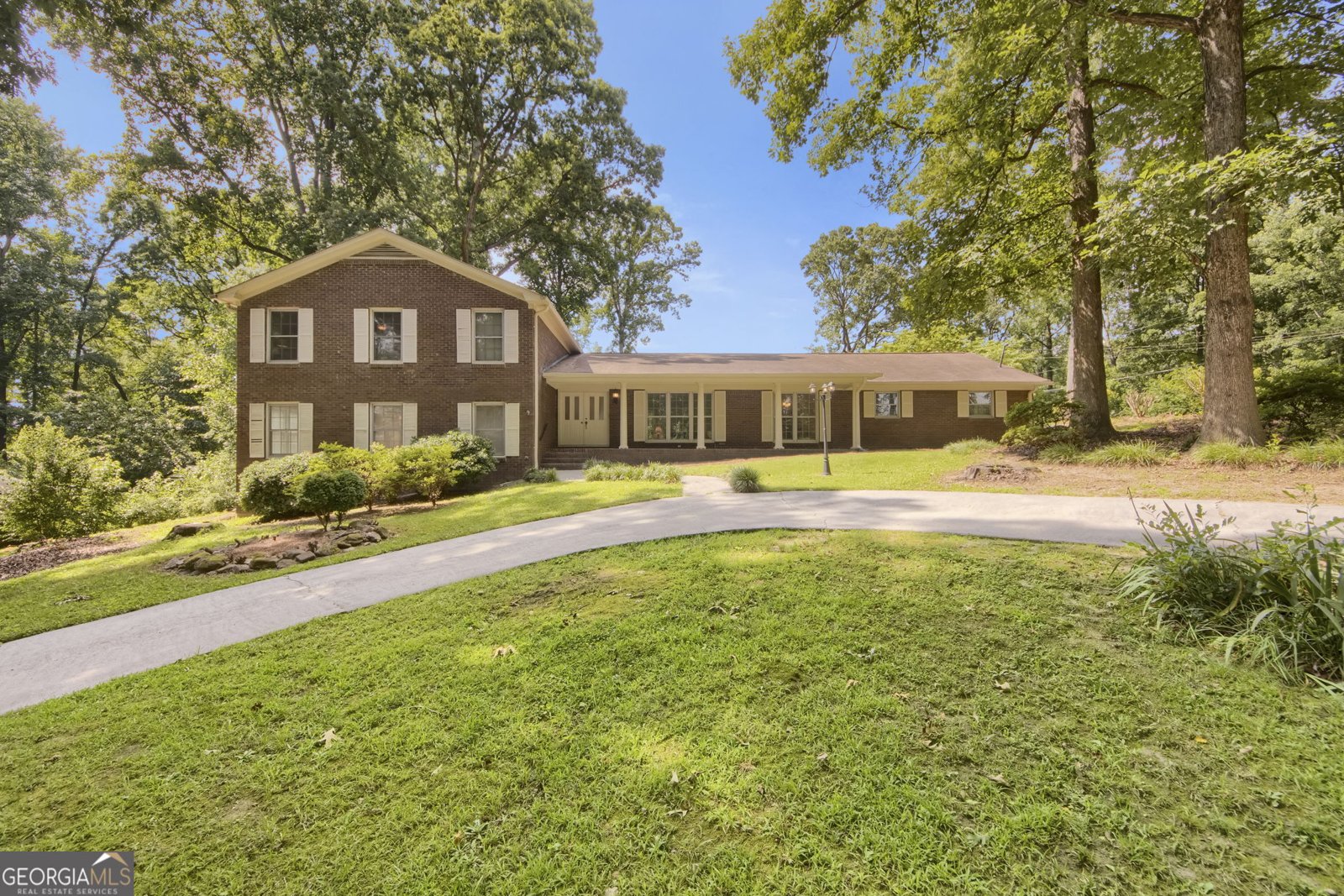 3606 Rainbow Circle Snellville - 1