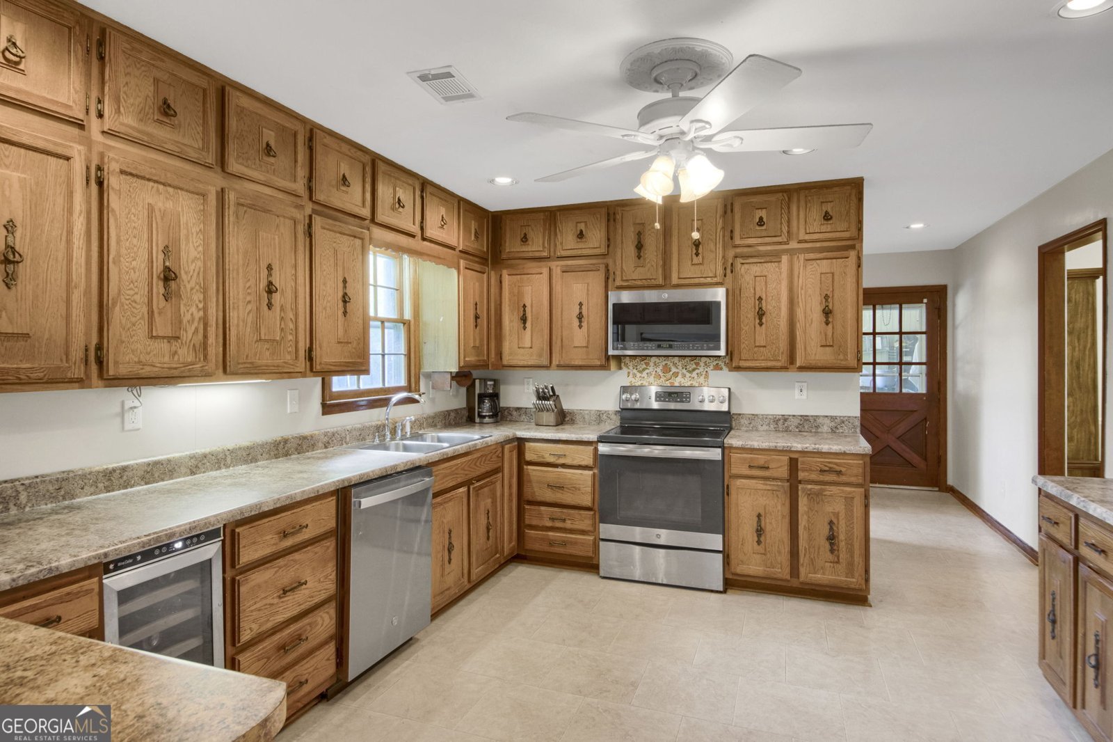 3606 Rainbow Circle Snellville - 8
