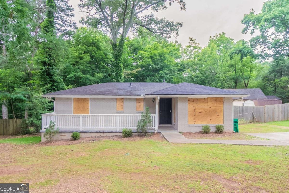 1421 Dennis Drive Decatur - 1