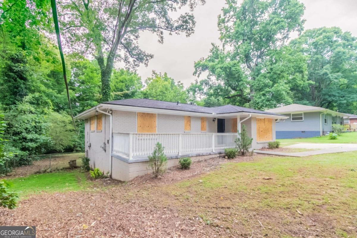 1421 Dennis Drive Decatur - 2