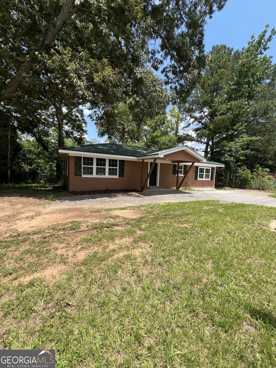 10591 Flat Shoals Road Covington - 1