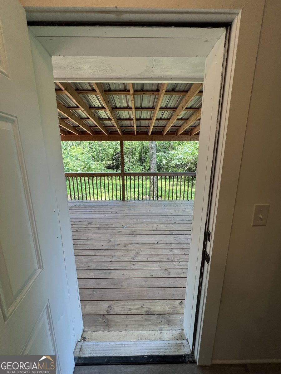 10591 Flat Shoals Road Covington - 16