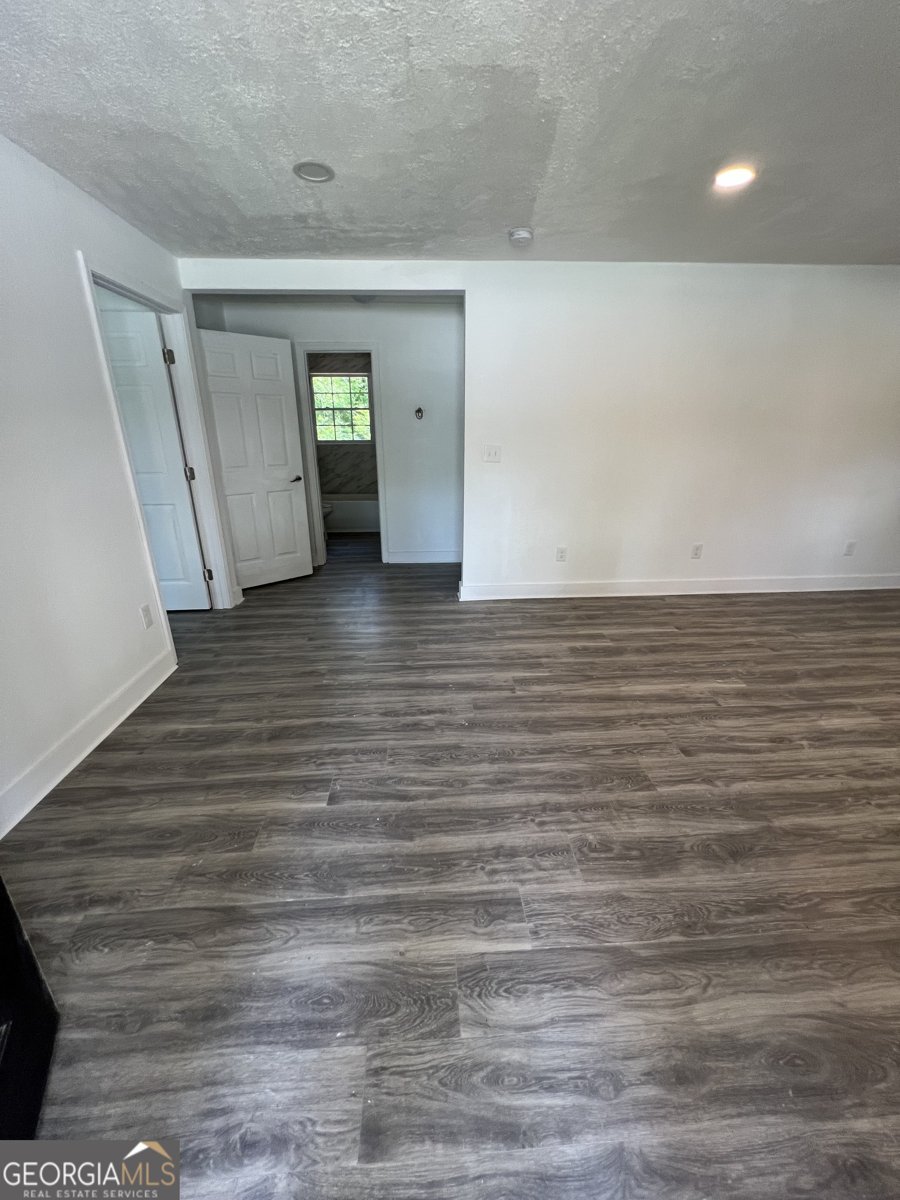 10591 Flat Shoals Road Covington - 4