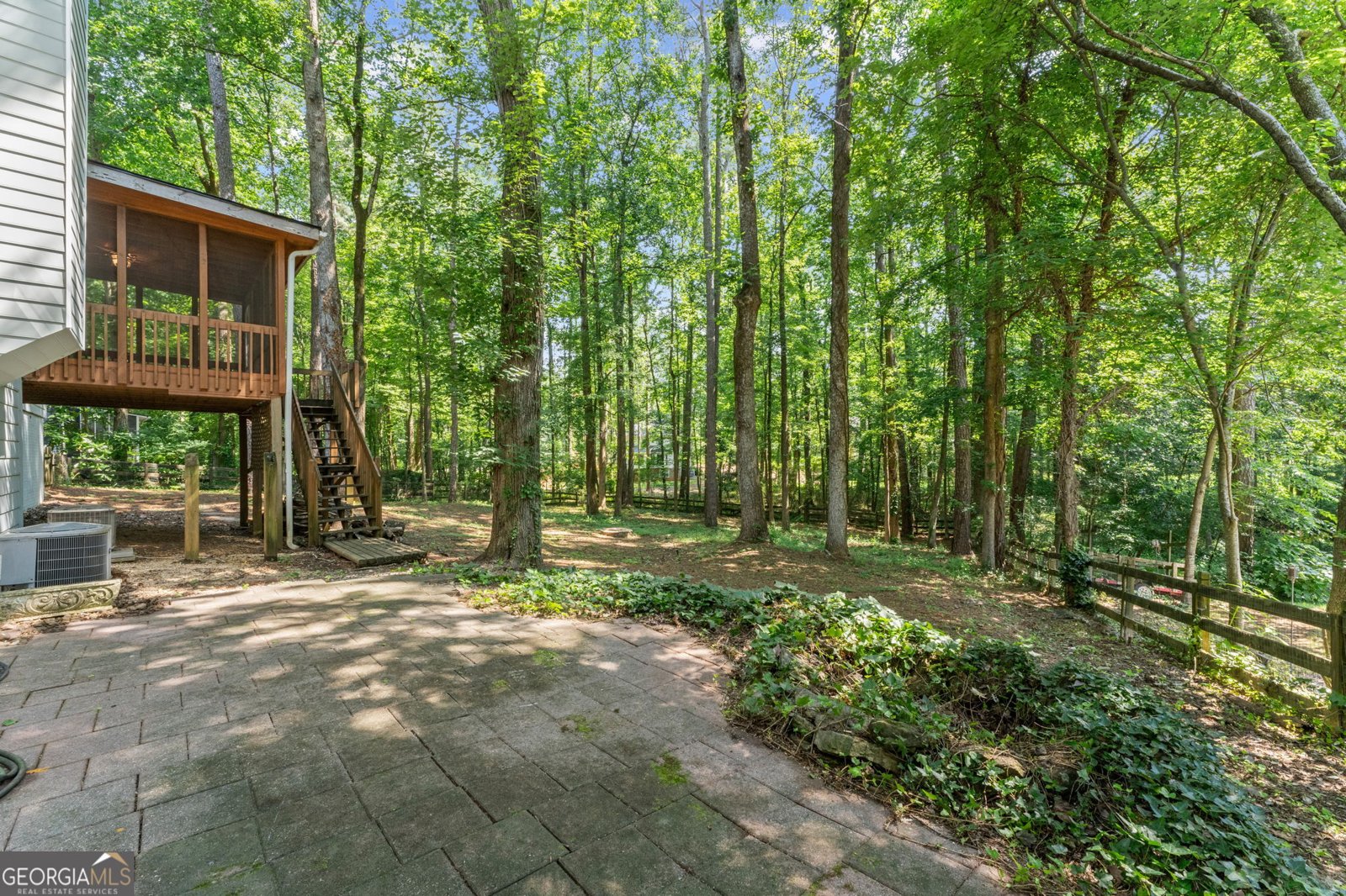 220 Hollyridge Drive Roswell - 1