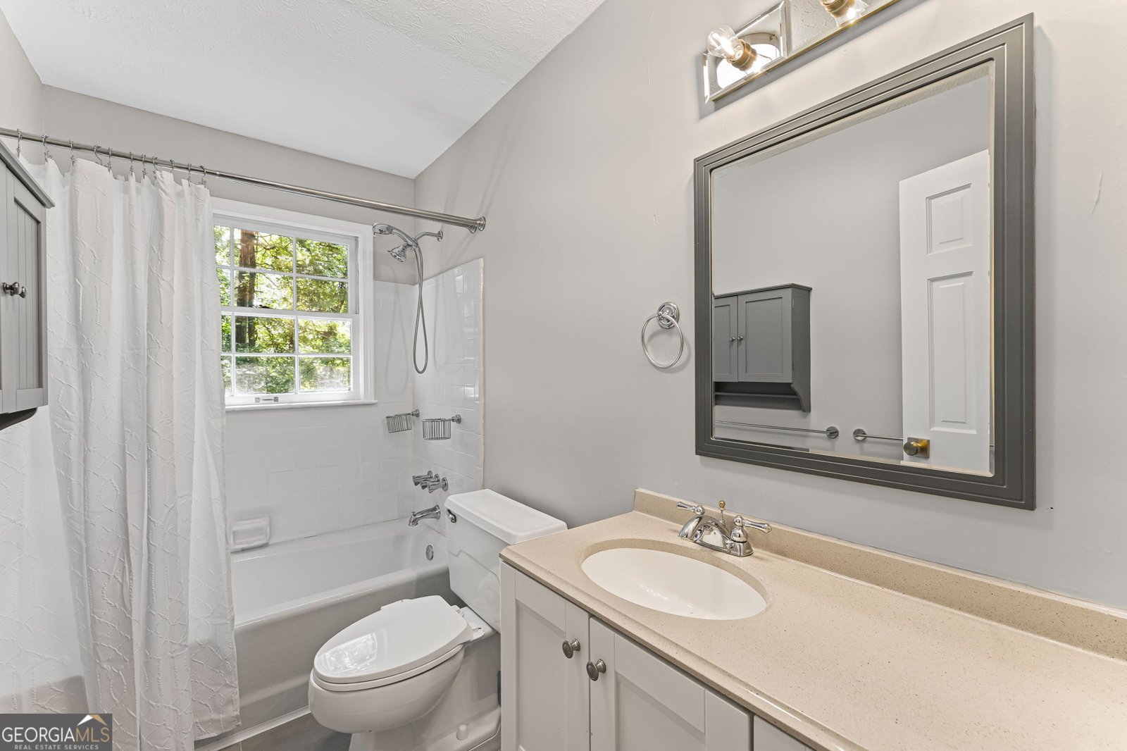 220 Hollyridge Drive Roswell - 30