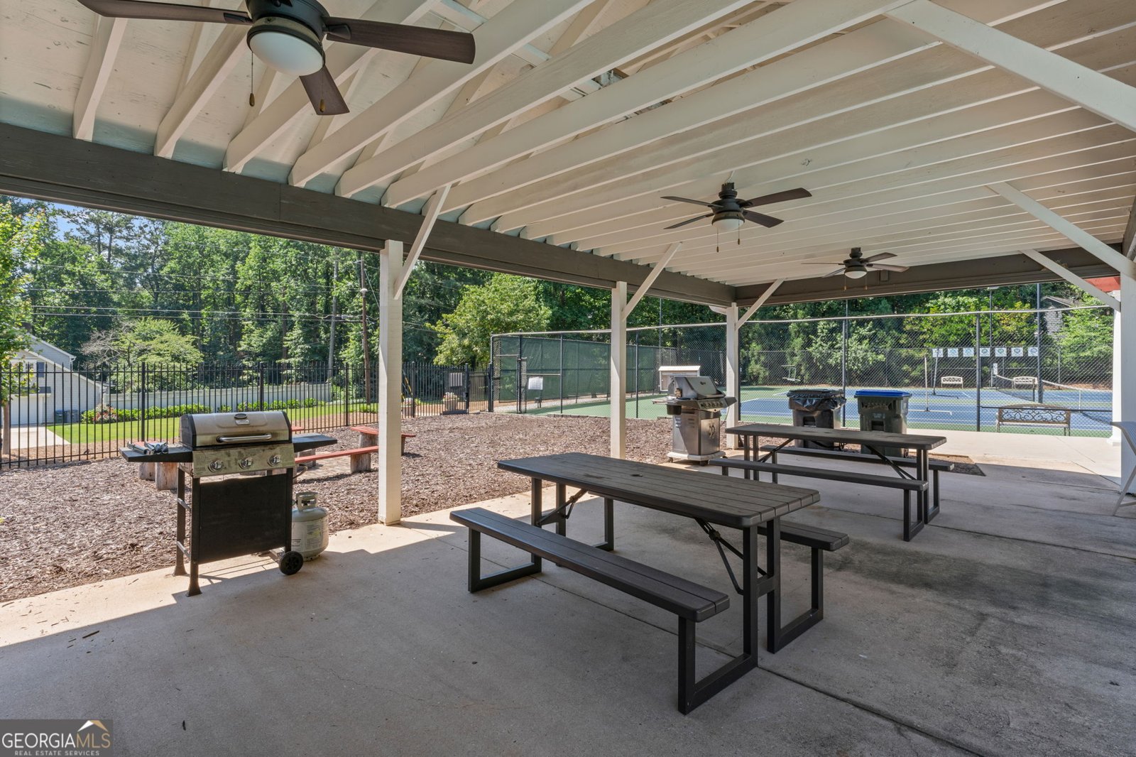 220 Hollyridge Drive Roswell - 8