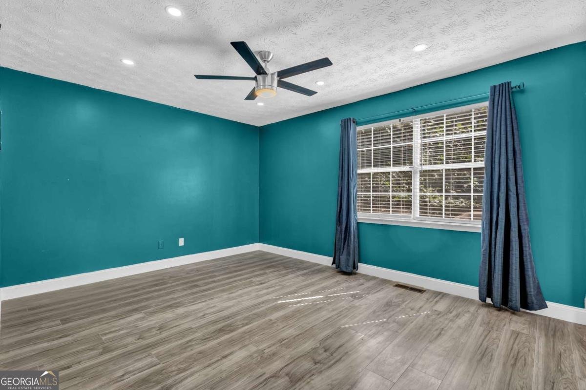 3860 Paint Cir Douglasville - 27