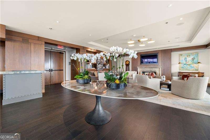 3630 Peachtree Road Atlanta - 22