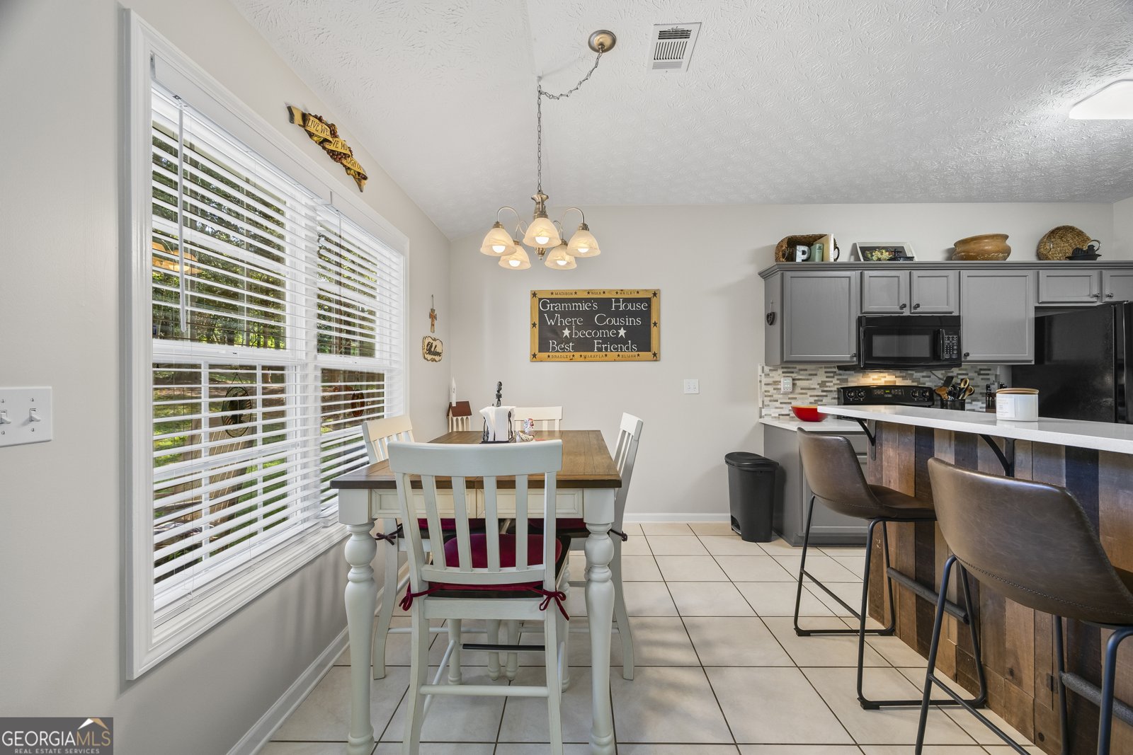 453 Evergreen Way Winder - 17