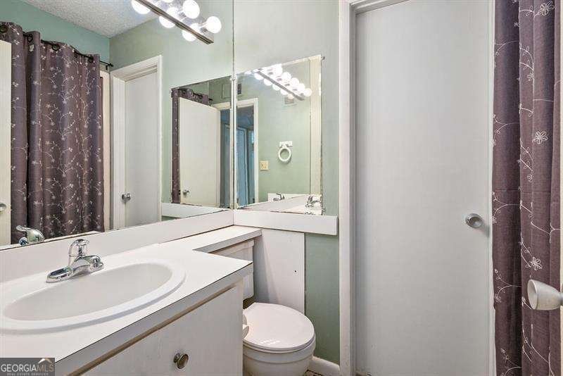 4266 Roswell Road Atlanta - 14