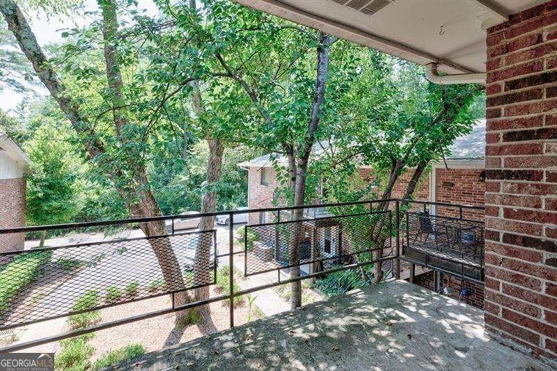 4266 Roswell Road Atlanta - 17