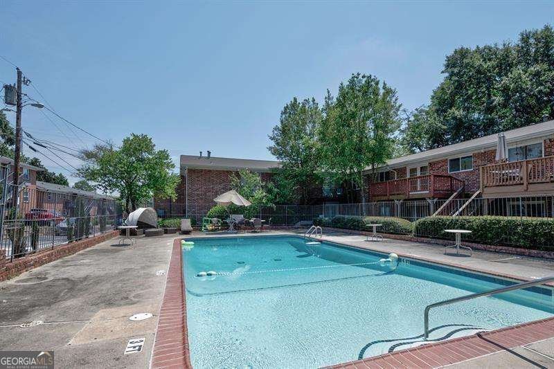 4266 Roswell Road Atlanta - 20