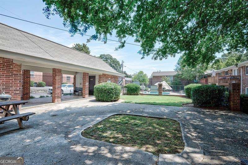 4266 Roswell Road Atlanta - 22