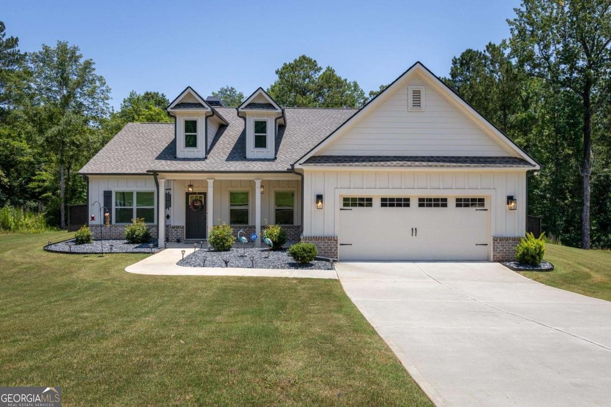 2124 Bullock Bluff Drive Loganville - 1