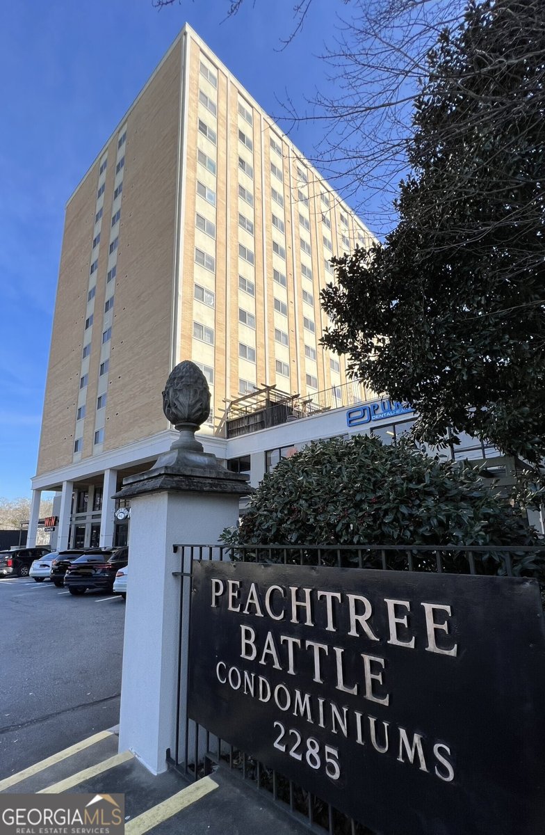 2285 Peachtree Road Atlanta - 1