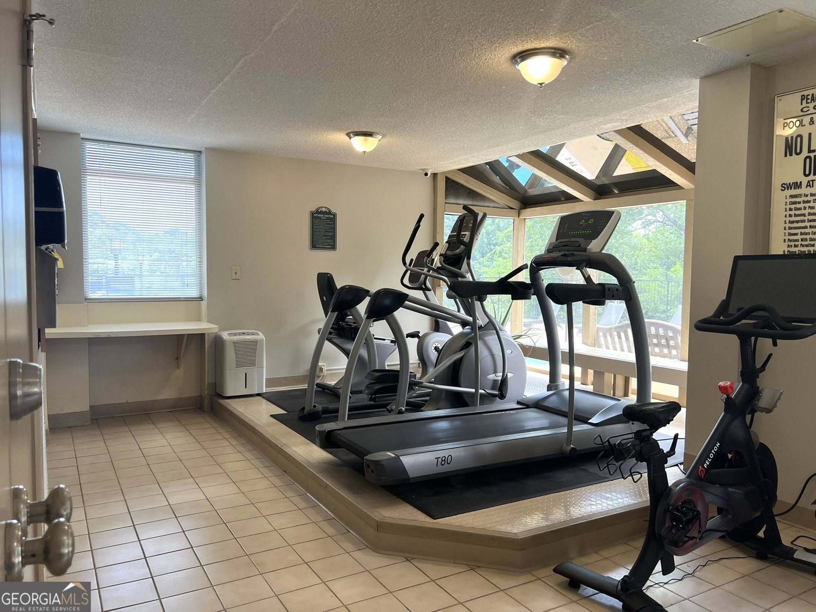 2285 Peachtree Road Atlanta - 17