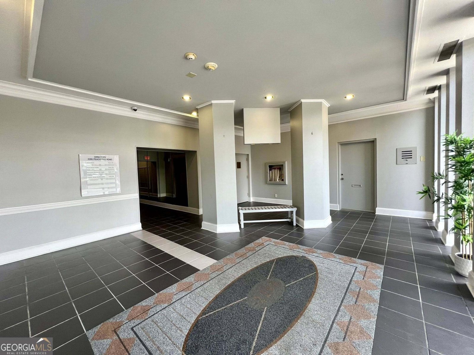 2285 Peachtree Road Atlanta - 3