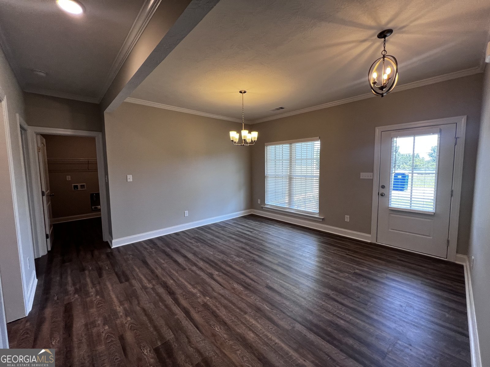 1045 Berkley Court Thomson - 2