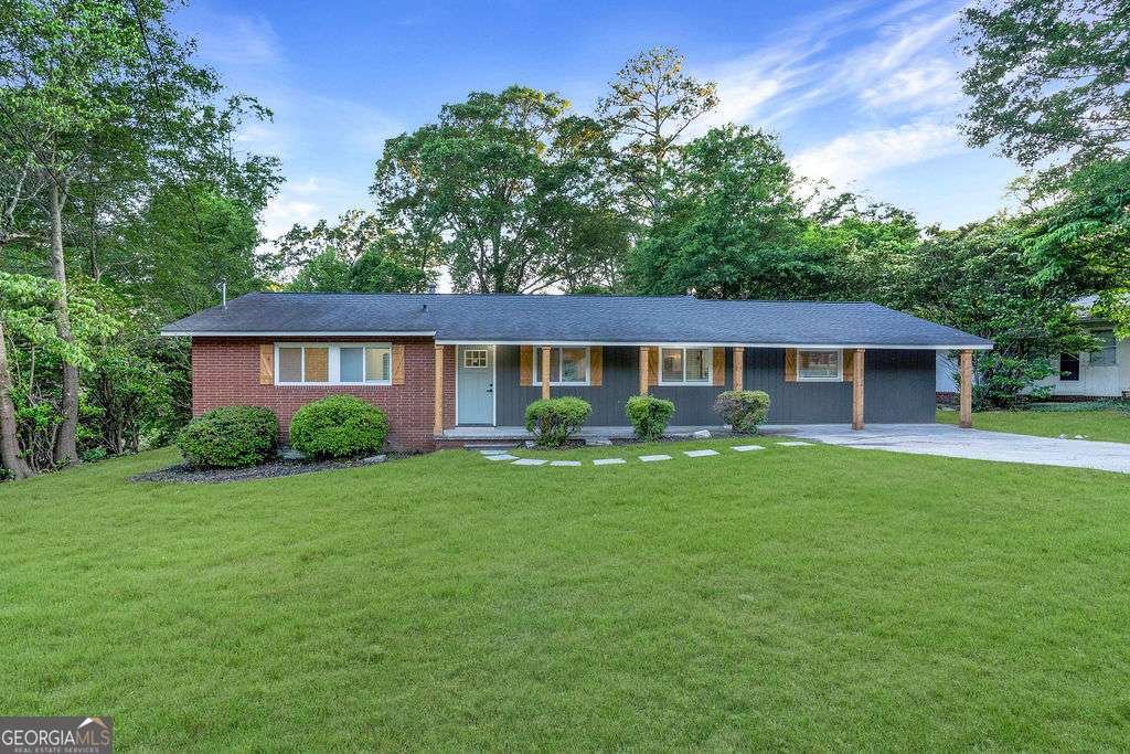 1091 PINE Street Conyers - 1