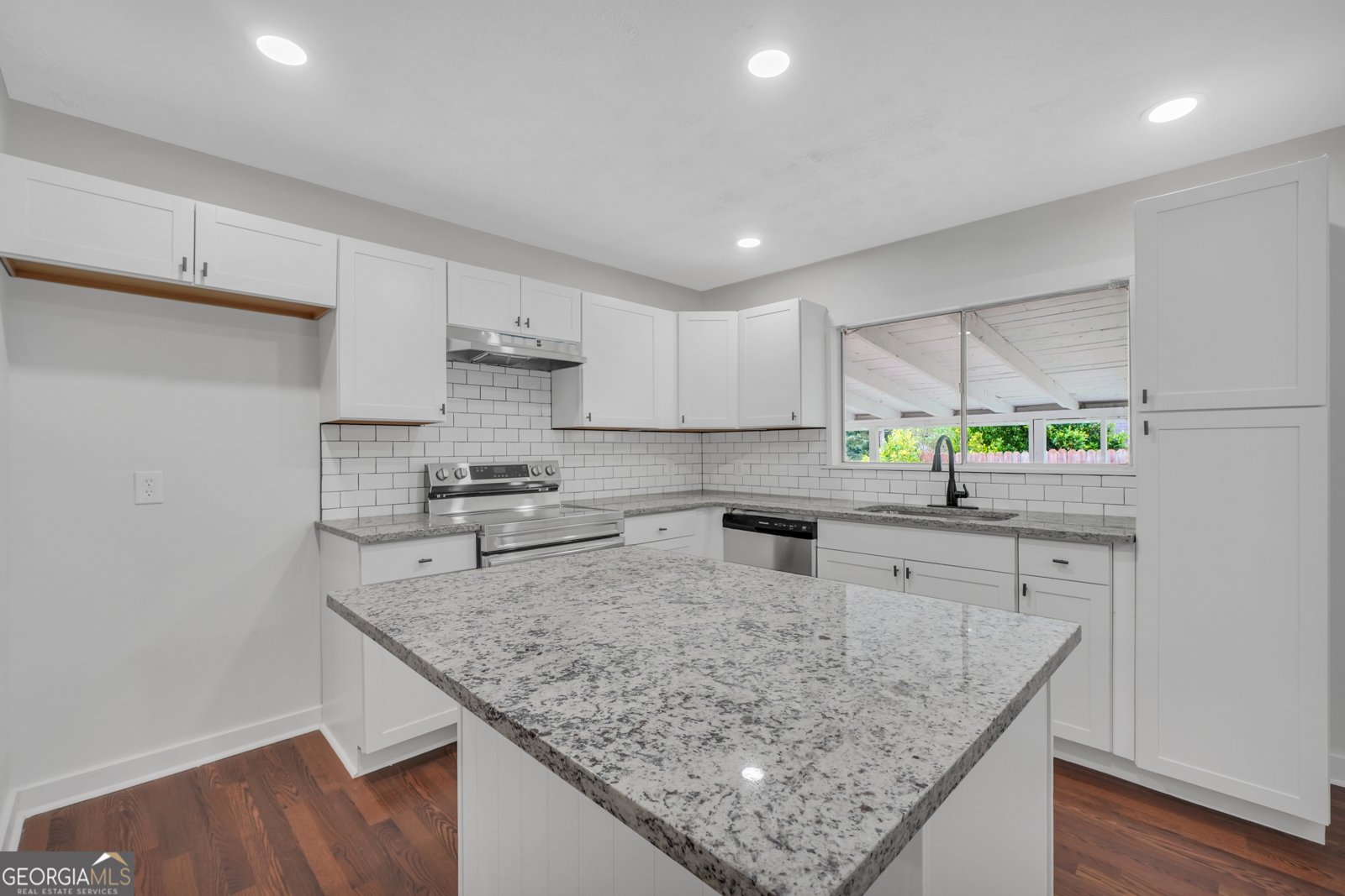 976 Forsyth Street Monticello - 13