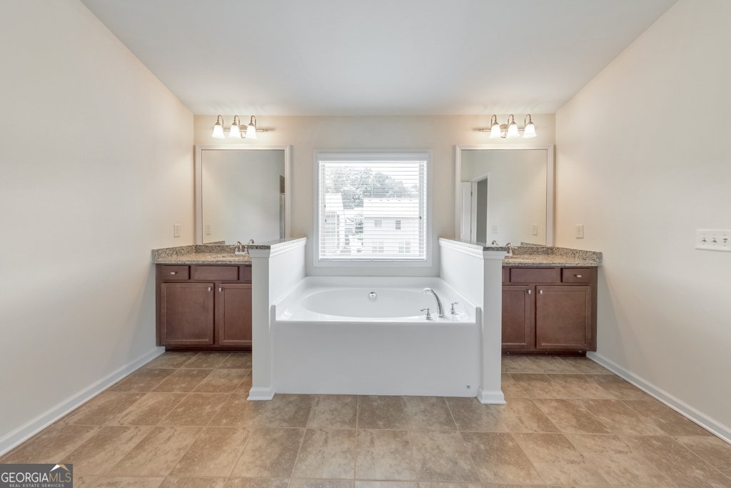 4990 Brierstone Drive Alpharetta - 33