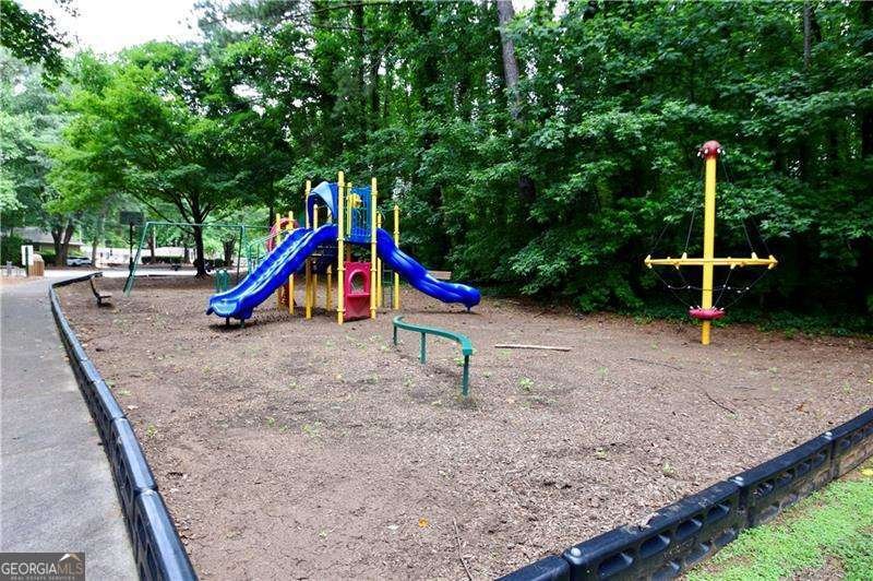 340 CHANNINGS LAKE Drive Lawrenceville - 24